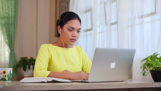 Dios me guió a conocer los trucos de Satanás haciéndome ser capaz de mantenerme firme en el testimonio